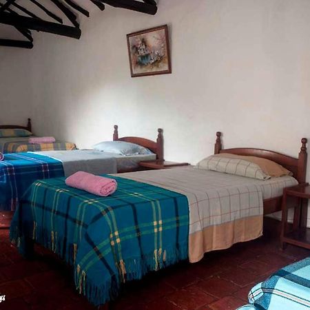 La Casa De Gladys Hotel บาริชารา ภายนอก รูปภาพ