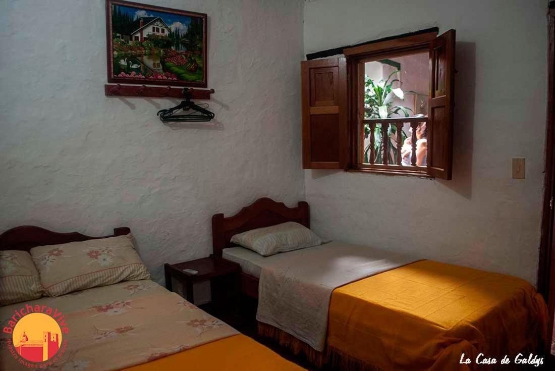 La Casa De Gladys Hotel บาริชารา ภายนอก รูปภาพ