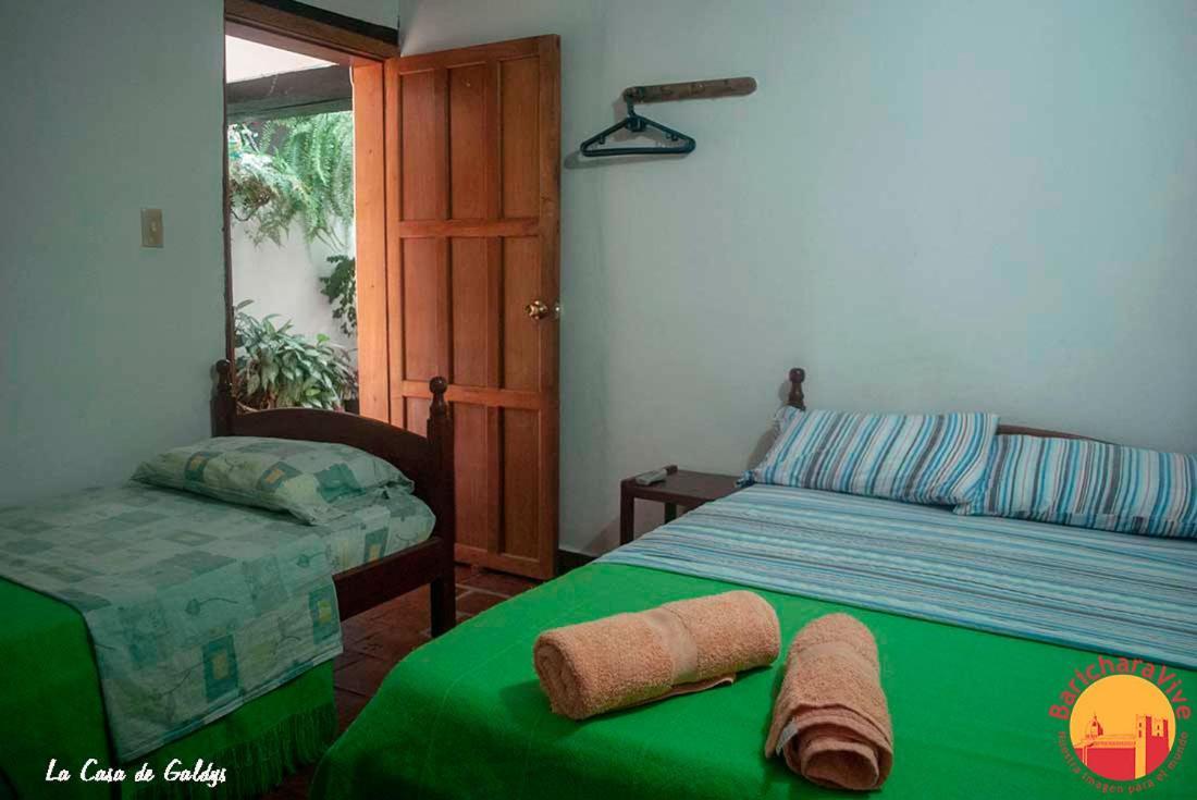 La Casa De Gladys Hotel บาริชารา ภายนอก รูปภาพ